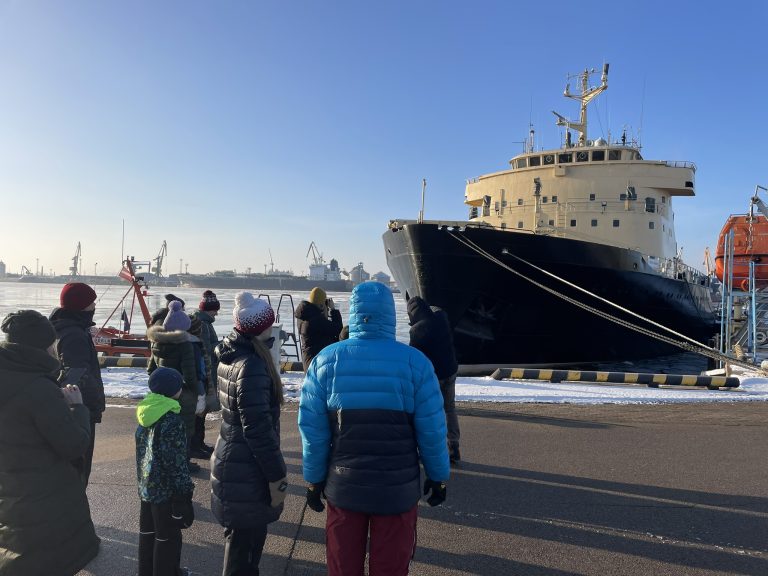 Mācību ekskursija uz ledlauzi “Varma”